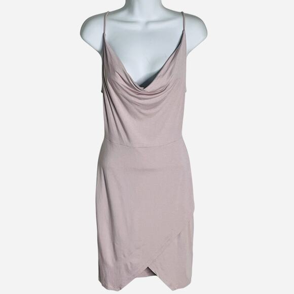 NWT ASOS Slip Dress Sz 4 Petite Stretch Spaghetti Straps Tulip Hem Blush Pink - Picture 1 of 9
